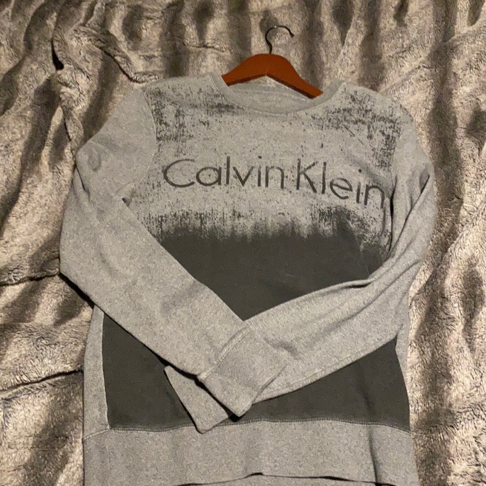 Calvin Klein pull over